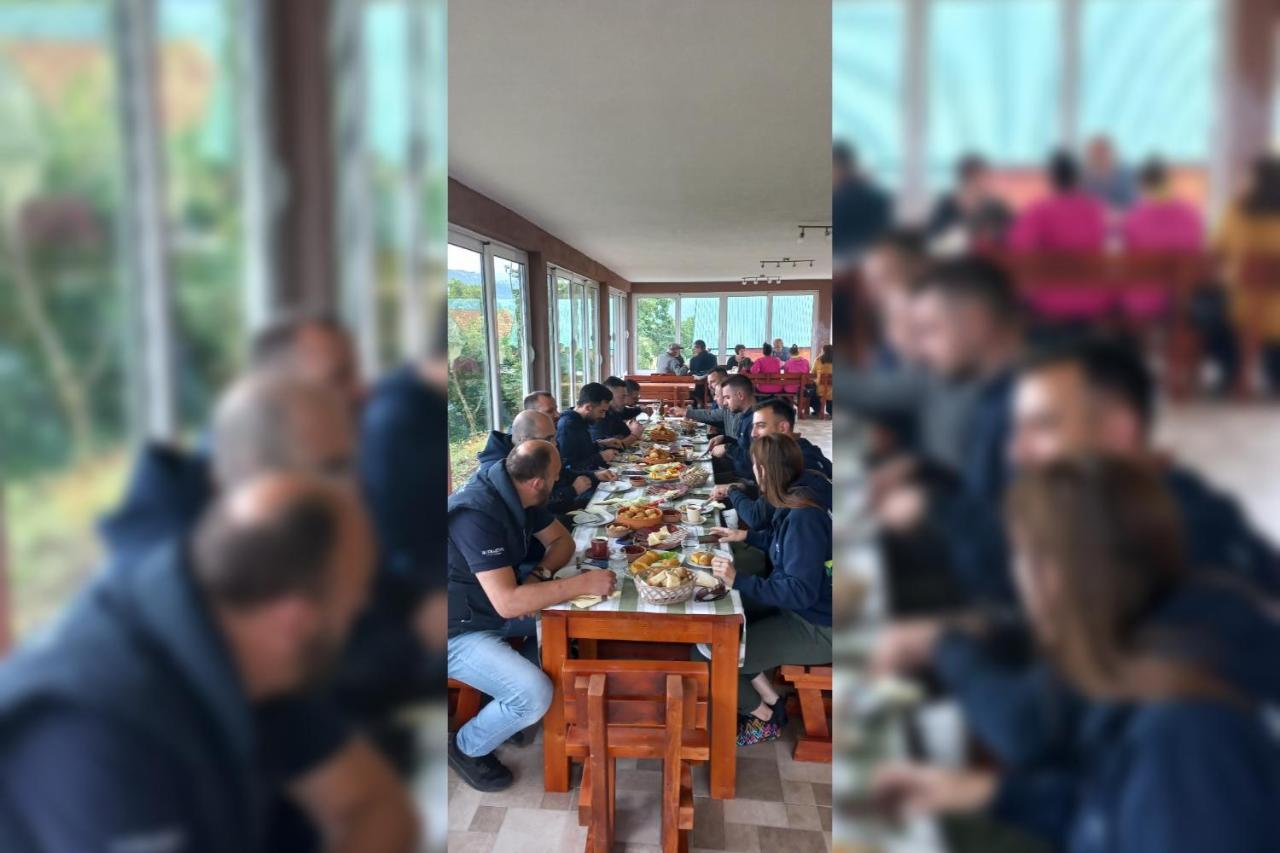 Rural Resort Tron 普卢日内 外观 照片
