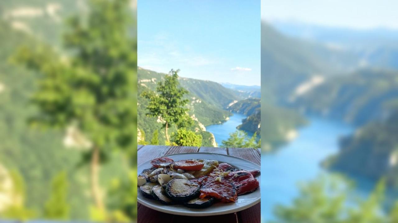 Rural Resort Tron 普卢日内 外观 照片