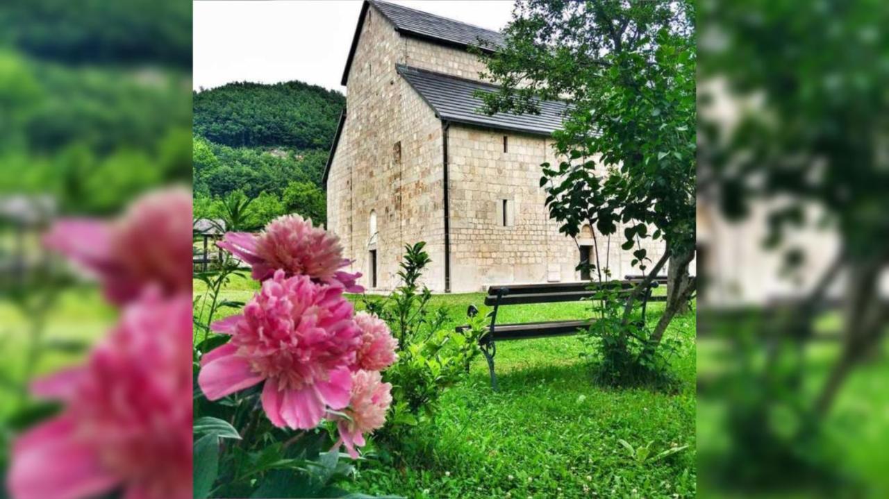 Rural Resort Tron 普卢日内 外观 照片