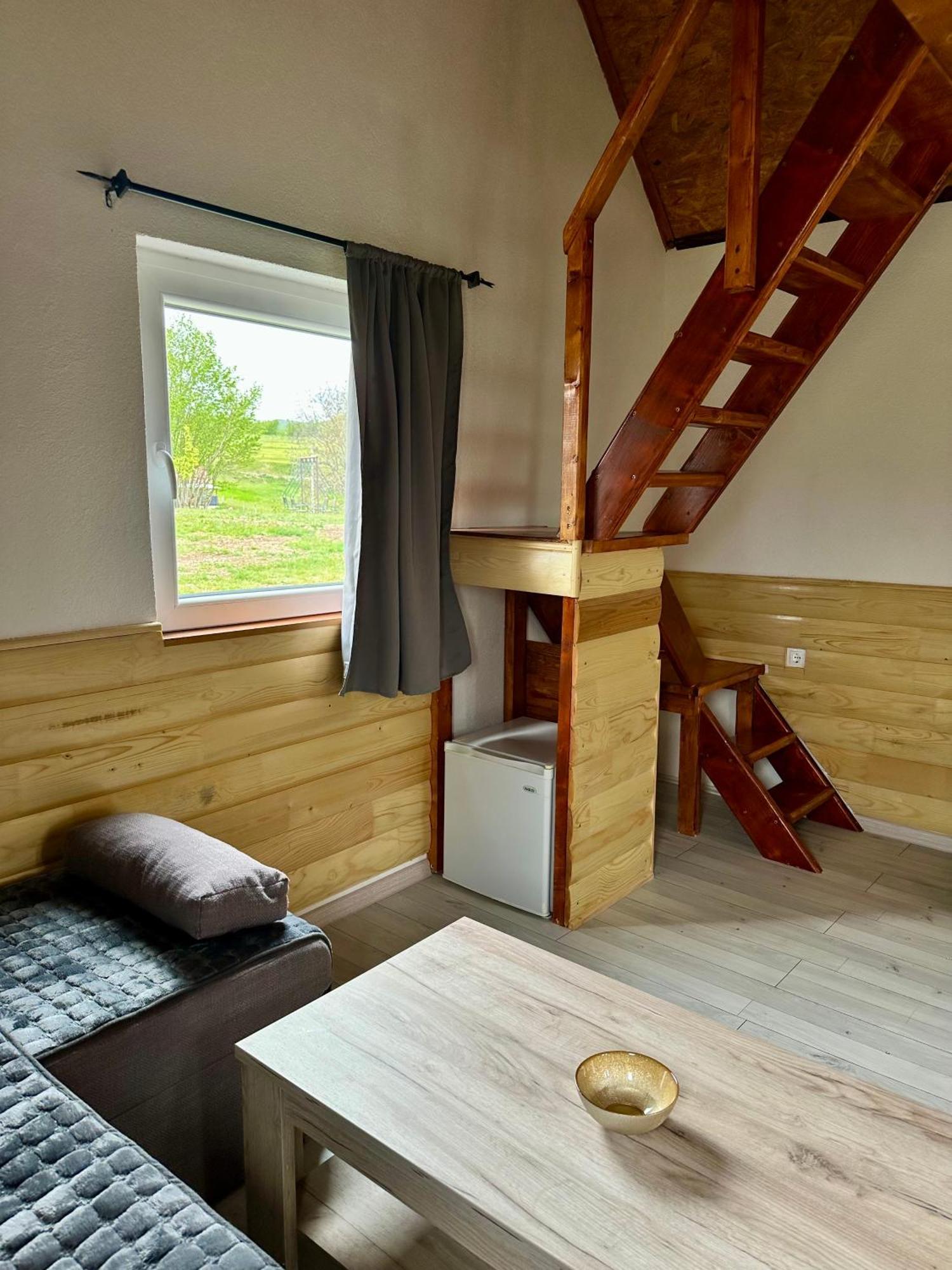 Rural Resort Tron 普卢日内 外观 照片