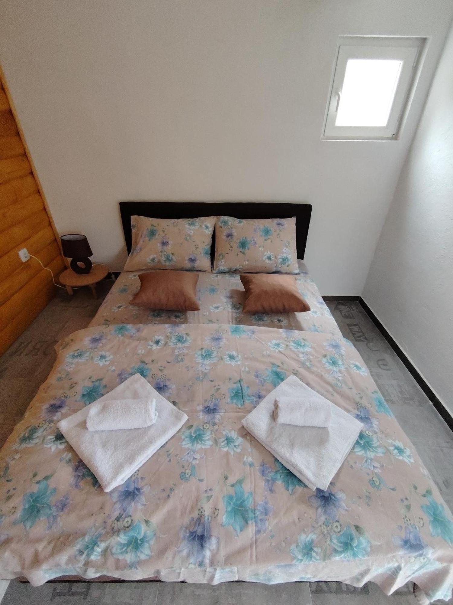 Rural Resort Tron 普卢日内 外观 照片